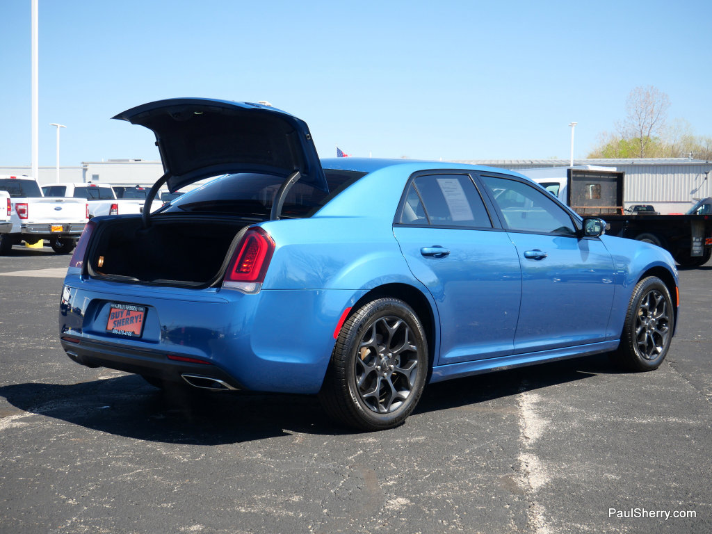Used 2023 Chrysler 300 Touring L w/ Popular Equipment Group image 19