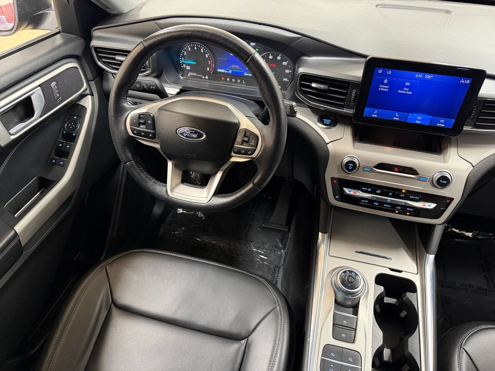 Used 2024 Ford Explorer XLT w/ Equipment Group 202A RWD image 37