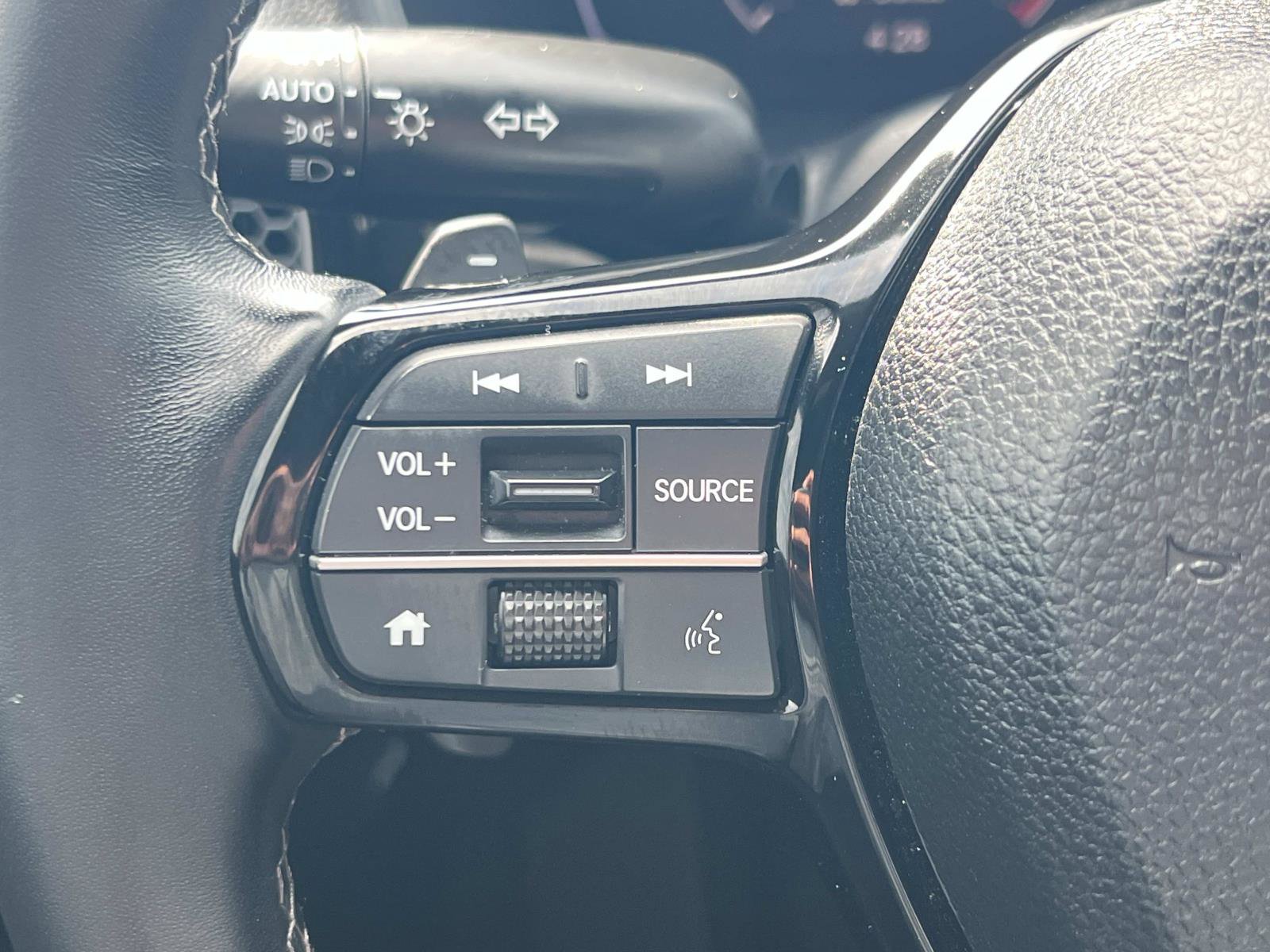 Used 2025 Honda Civic Sport image 9