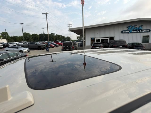 New 2026 GMC Sierra 1500 AT4 w/ AT4 Premium Package AWD/4WD image 14