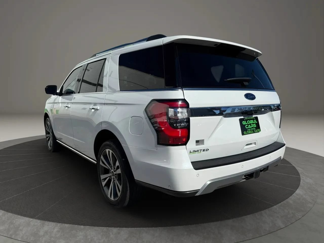 Used 2020 Ford Expedition Limited w/ Equipment Group 302A AWD/4WD image 7