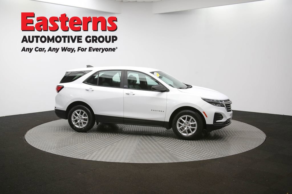 Used 2024 Chevrolet Equinox LS image 43