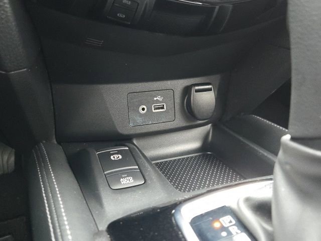 Used 2020 Nissan Rogue Sport SL image 17