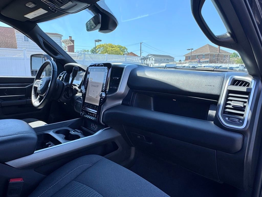 Used 2024 RAM 2500 Big Horn w/ Night Edition AWD/4WD image 16