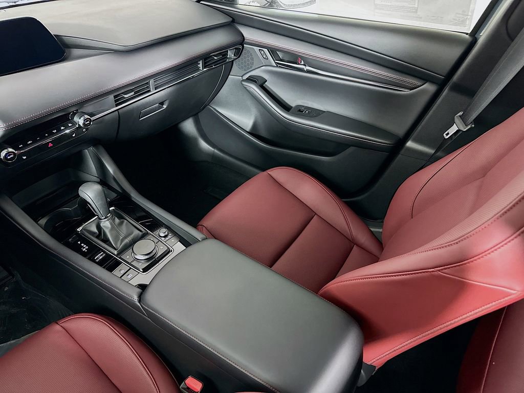 New 2026 MAZDA MAZDA3 Carbon image 30