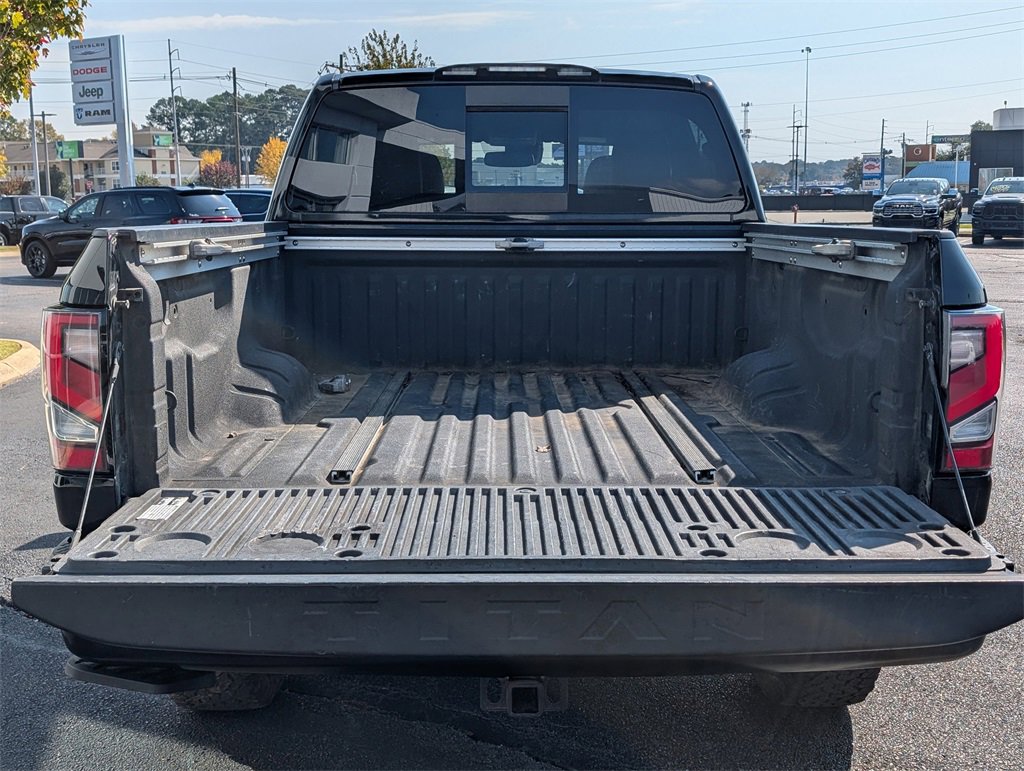 Used 2020 Nissan Titan PRO-4X w/ Pro-4x Convenience Package image 30