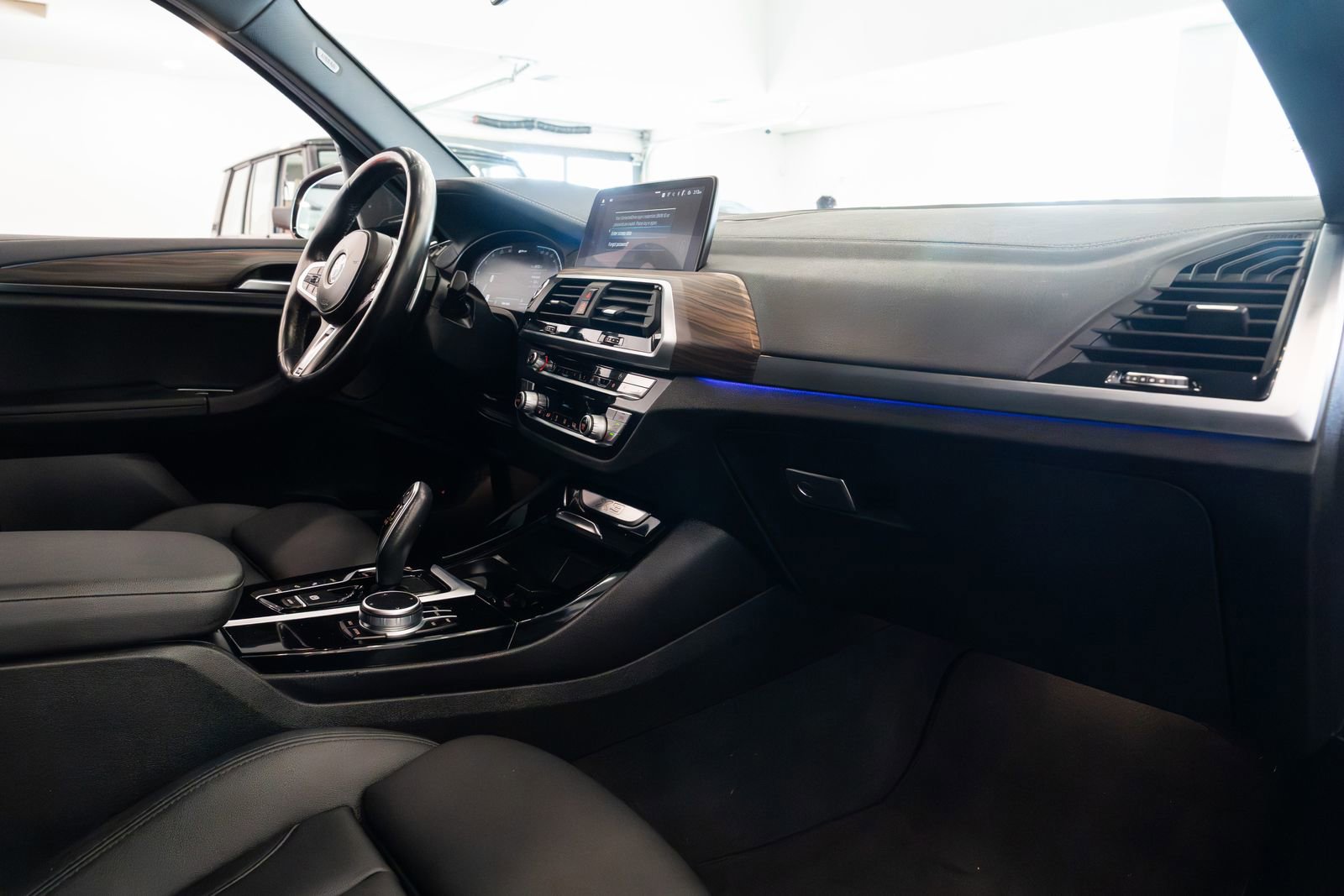 Used 2021 BMW X3 xDrive30e w/ M Sport Package image 10