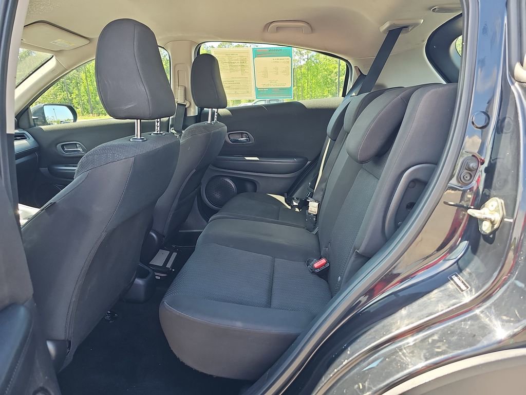 Used 2017 Honda HR-V LX image 17