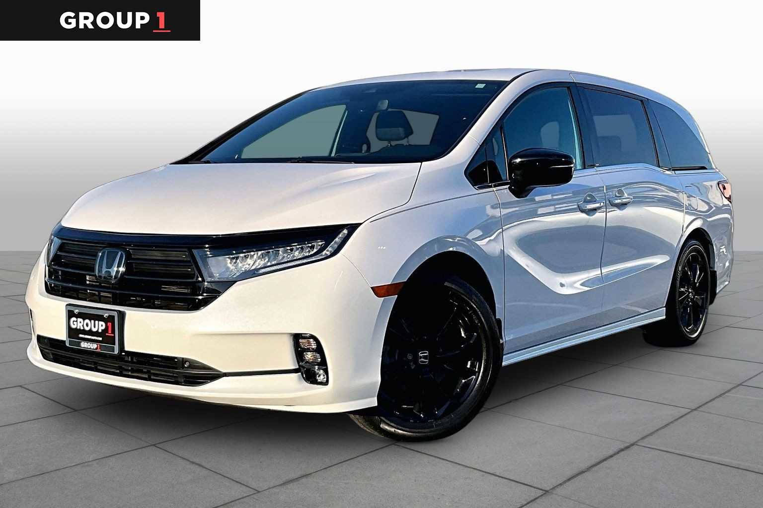 Used 2024 Honda Odyssey Sport image 1