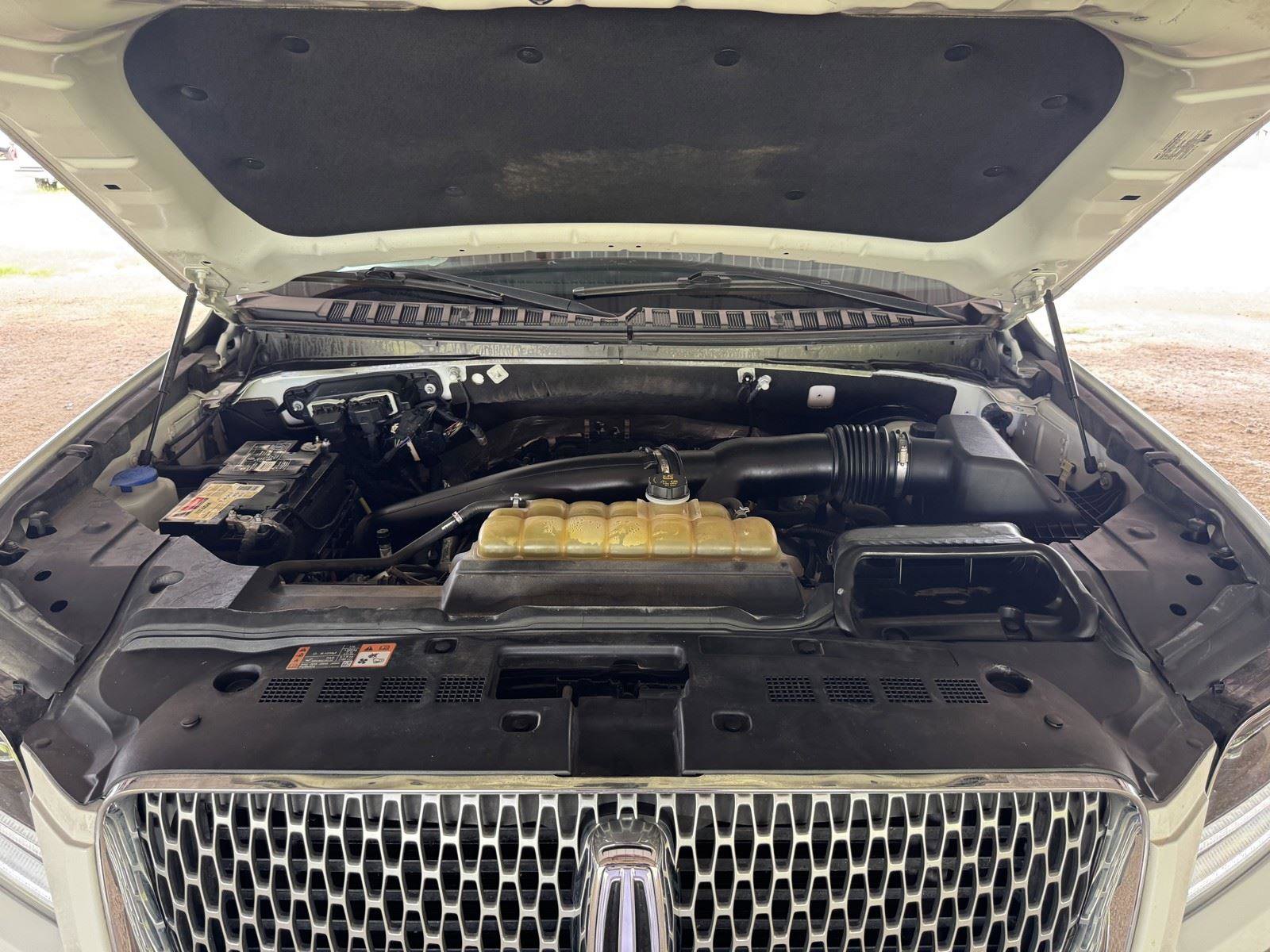 Used 2021 Lincoln Navigator Reserve w/ Luxury Package AWD/4WD image 47