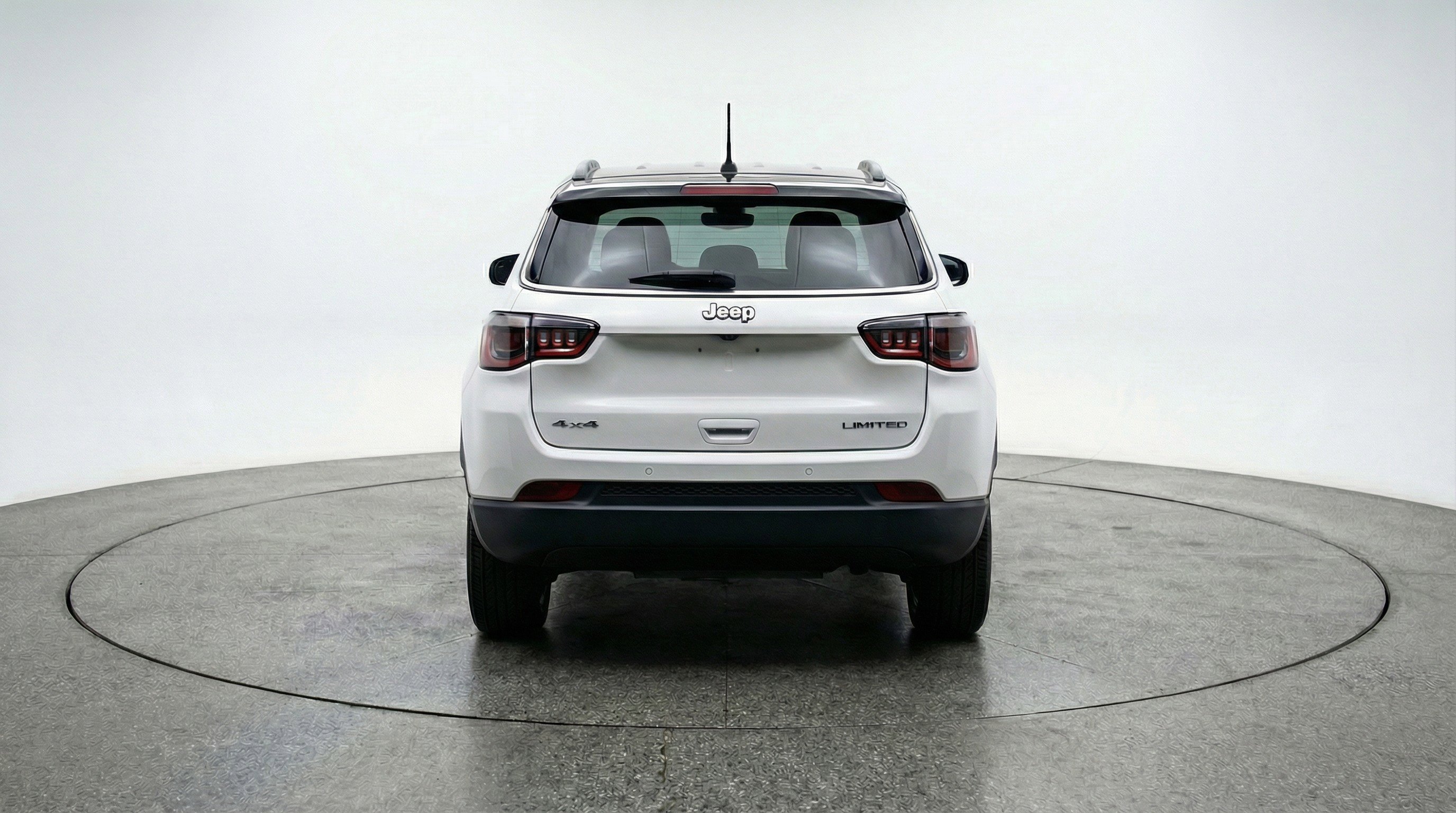 Used 2025 Jeep Compass Limited AWD/4WD image 7