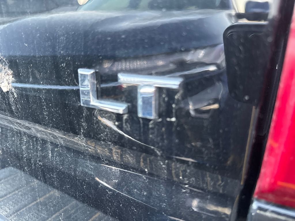 Used 2025 Chevrolet Silverado 1500 LT AWD/4WD image 4