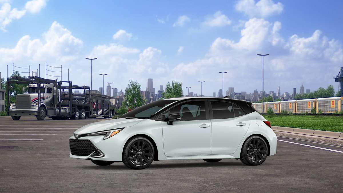New 2026 Toyota Corolla XSE image 2