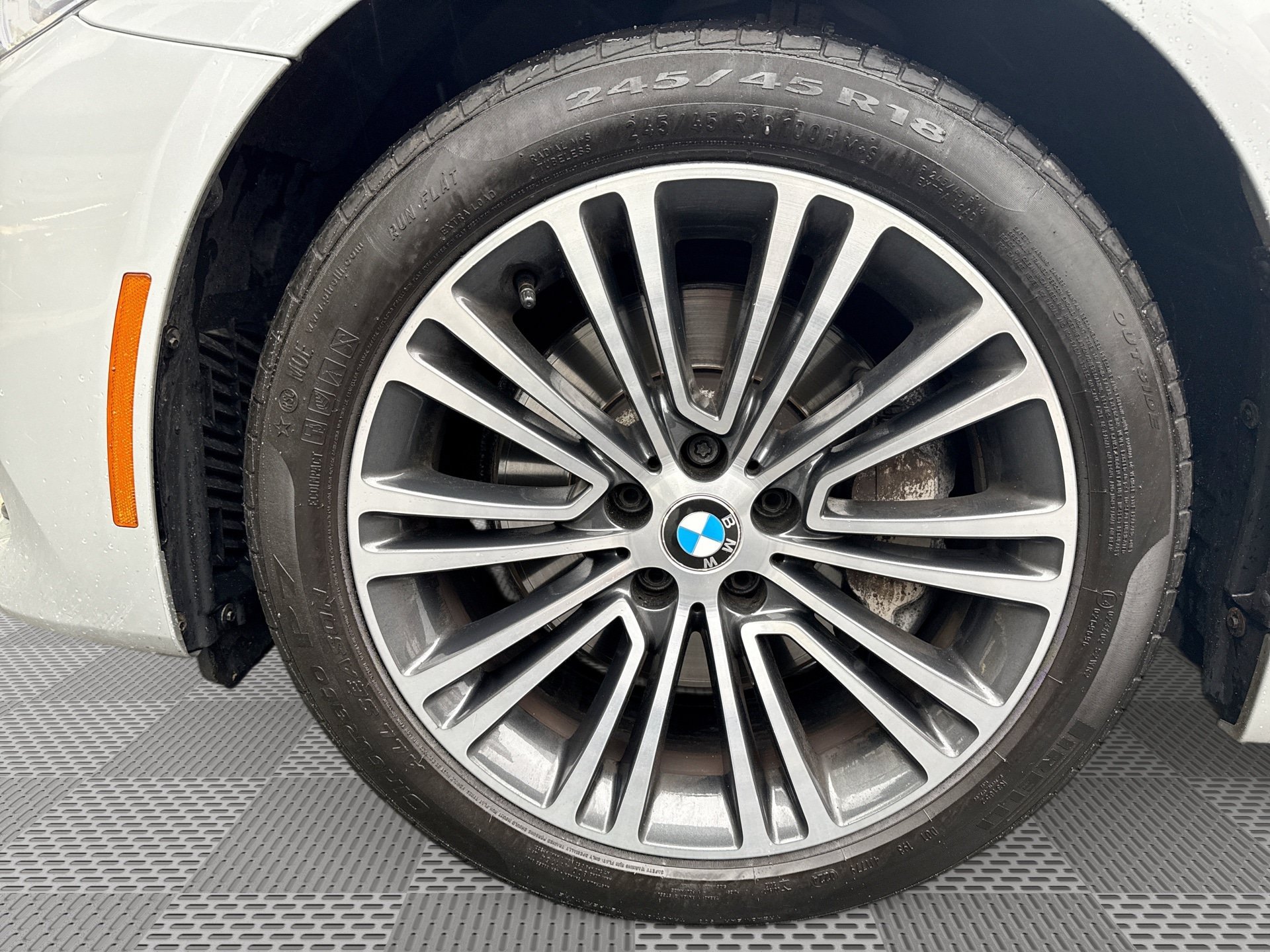 Used 2018 BMW 530i xDrive AWD/4WD image 19