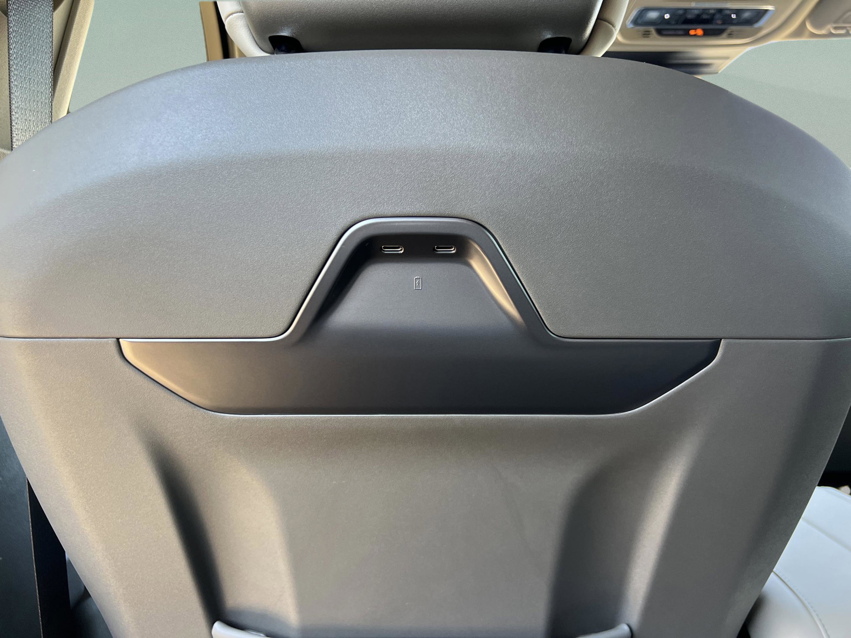 New 2025 Lincoln Nautilus Premier w/ Equipment Group 102A image 31