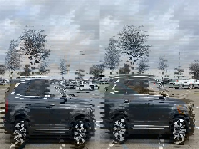 Used 2020 Kia Telluride SX image 3