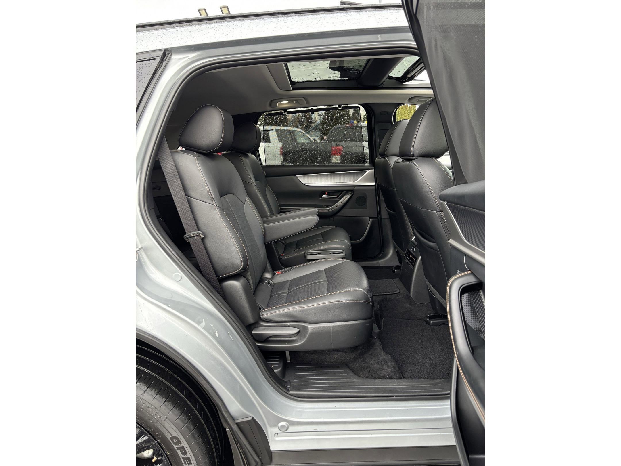 Used 2025 MAZDA CX-90 3.3 Turbo w/ Premium Sport Pkg image 12