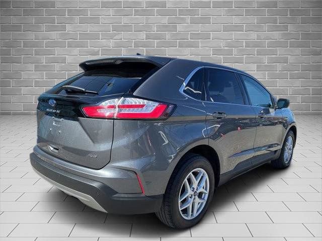 Used 2022 Ford Edge SEL w/ Convenience Package image 3