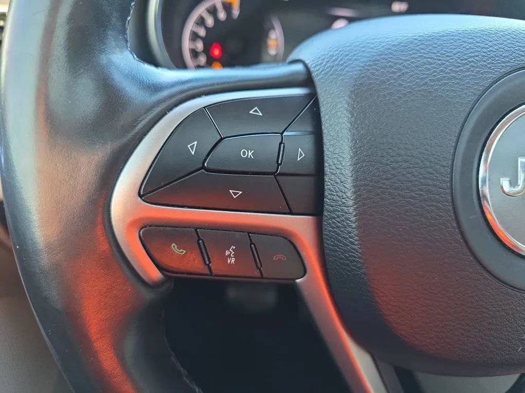 Used 2019 Jeep Grand Cherokee Limited w/ Luxury Group II image 21