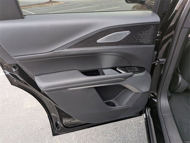 New 2026 Cadillac Lyriq V image 27