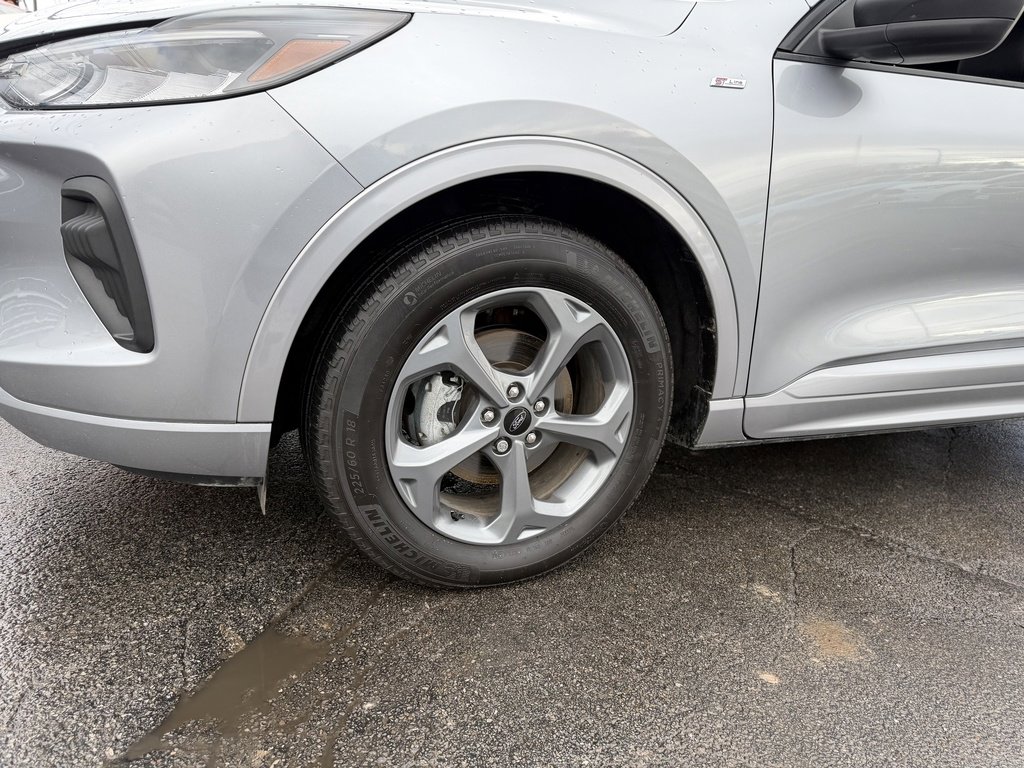Certified 2023 Ford Escape ST-Line w/ Tech Pack #1 image 11