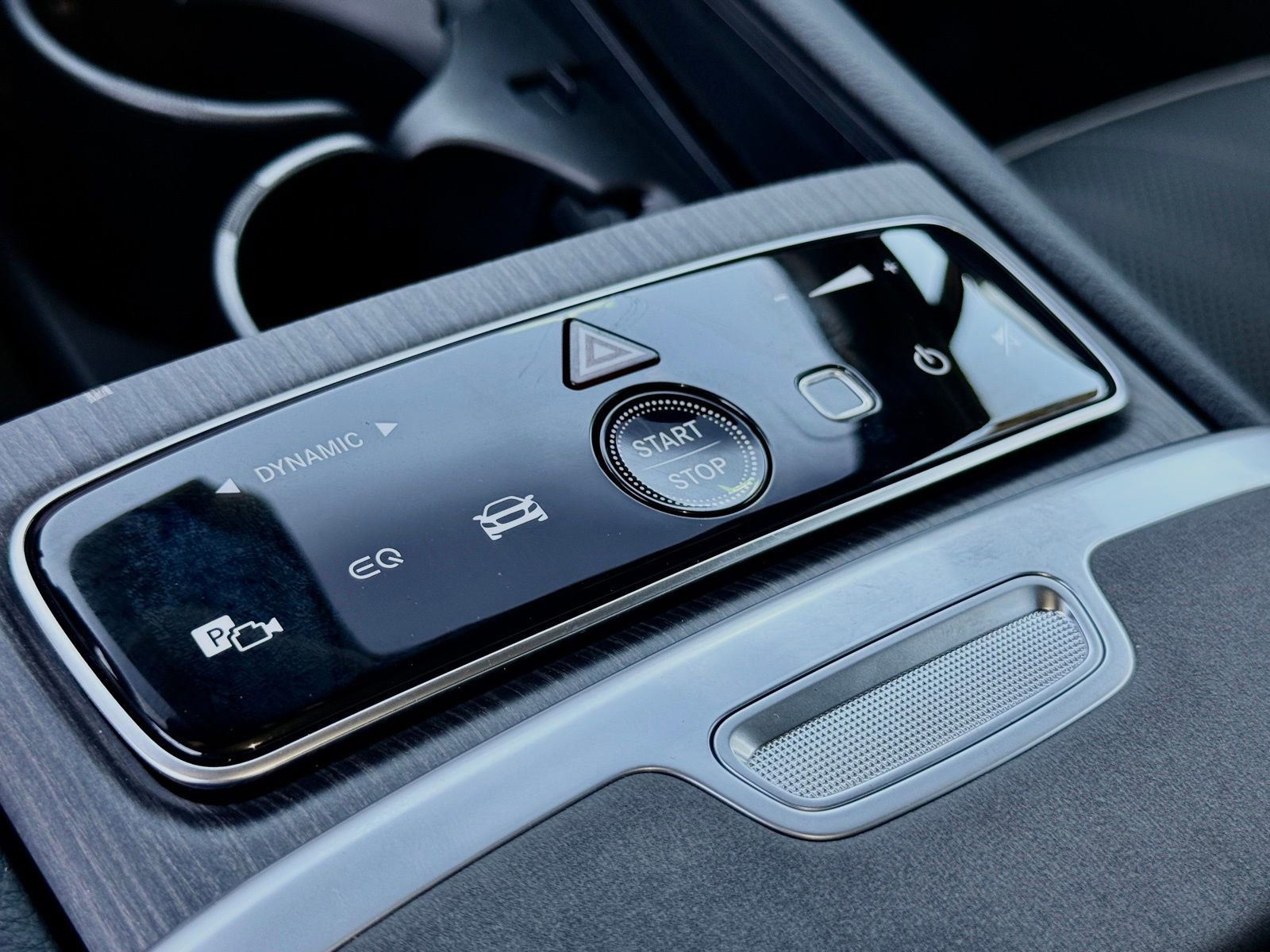 New 2026 Mercedes-Benz EQS 550 4MATIC SUV image 26