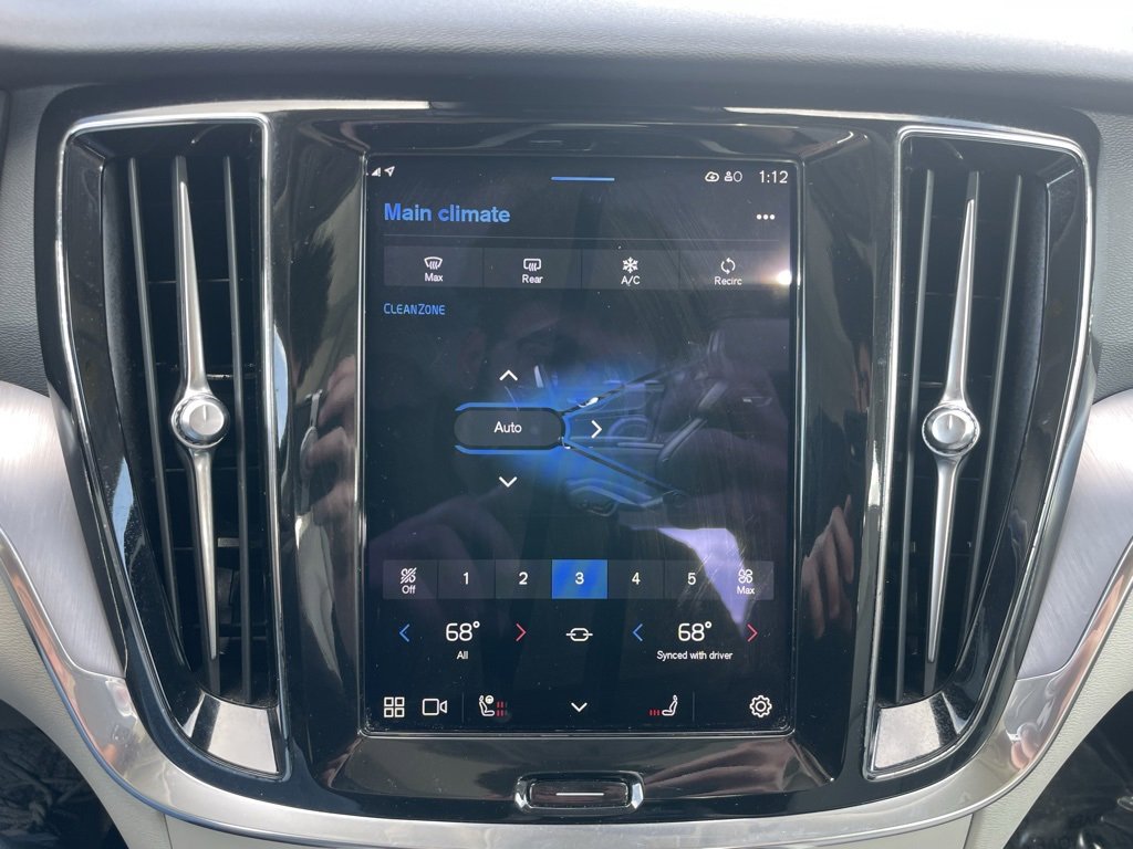 Used 2024 Volvo S60 B5 Core image 15