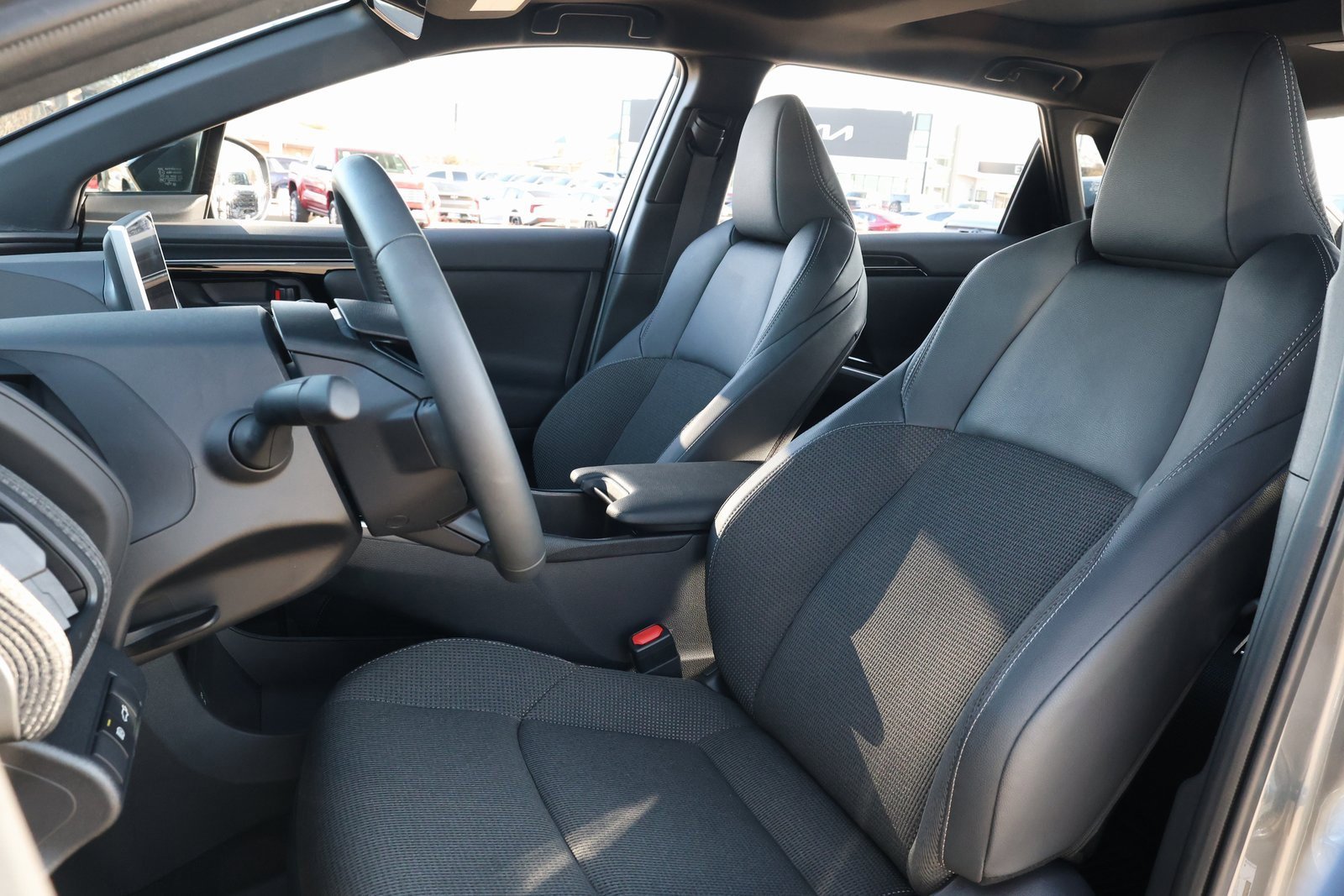 Used 2025 Toyota bZ4X FWD w/ Weather Package image 29