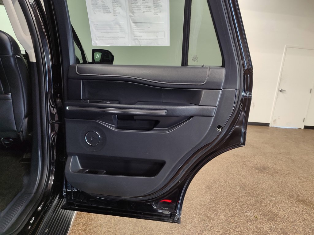 Used 2022 Ford Expedition XLT AWD/4WD image 20