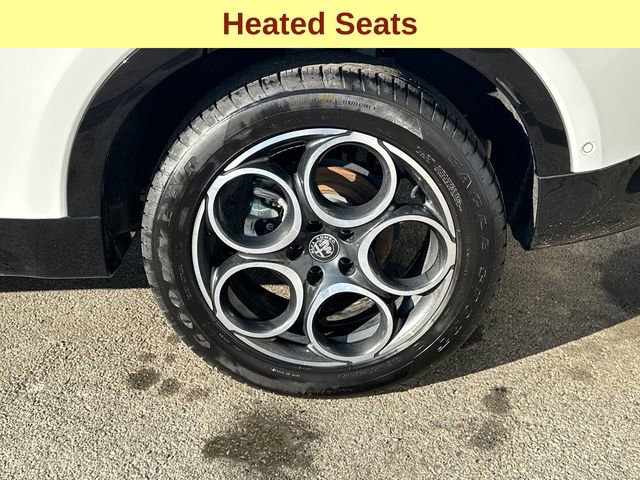 Used 2025 Alfa Romeo Tonale w/ Active Assist Package image 9