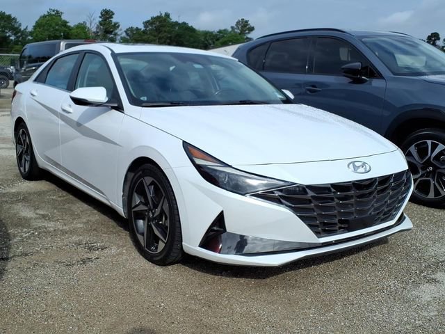 Used 2021 Hyundai Elantra Limited image 4