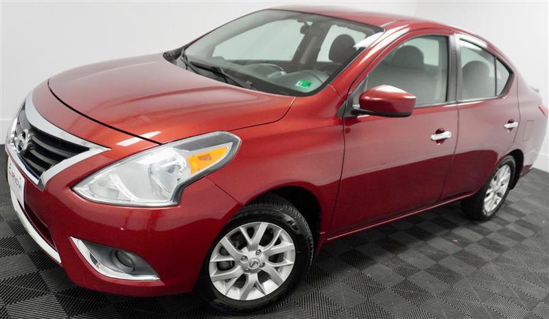 Used 2017 Nissan Versa SV w/ SV Special Edition Package image 2