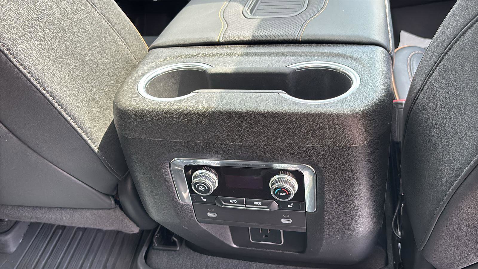 Certified 2024 GMC Yukon XL AT4 w/ Technology Package image 25