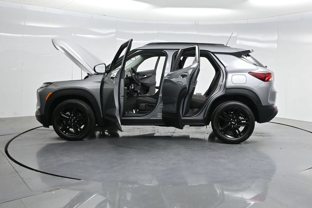 Used 2026 Chevrolet TrailBlazer LT w/ Midnight Edition FWD image 55
