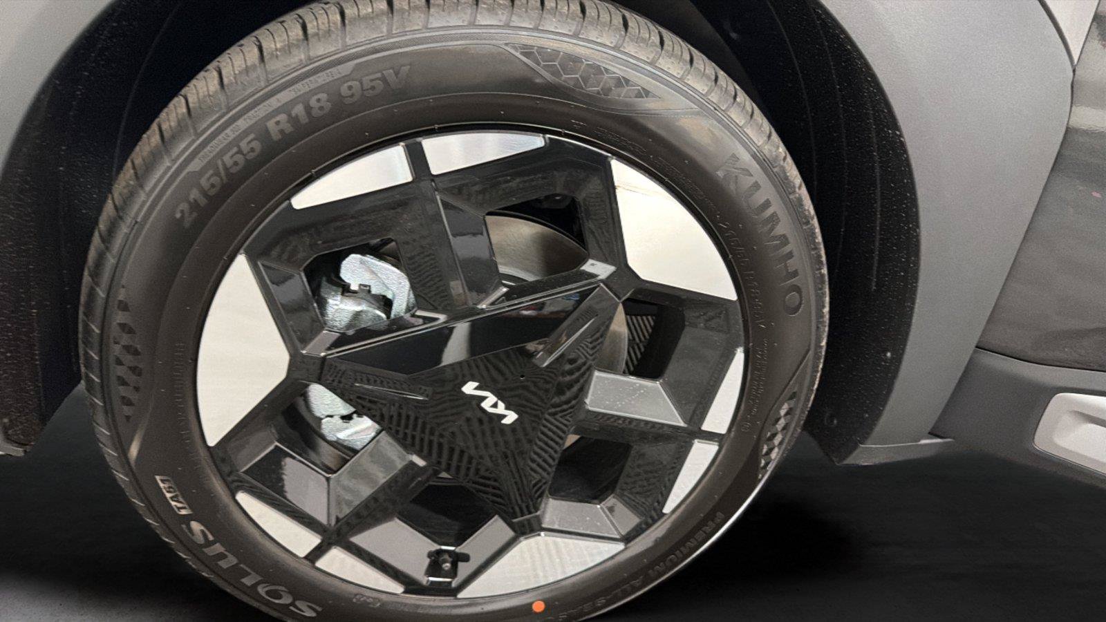 New 2027 Kia Seltos EX FWD image 24