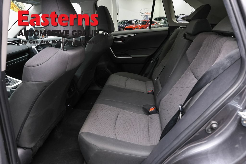 Used 2023 Toyota RAV4 XLE FWD image 20
