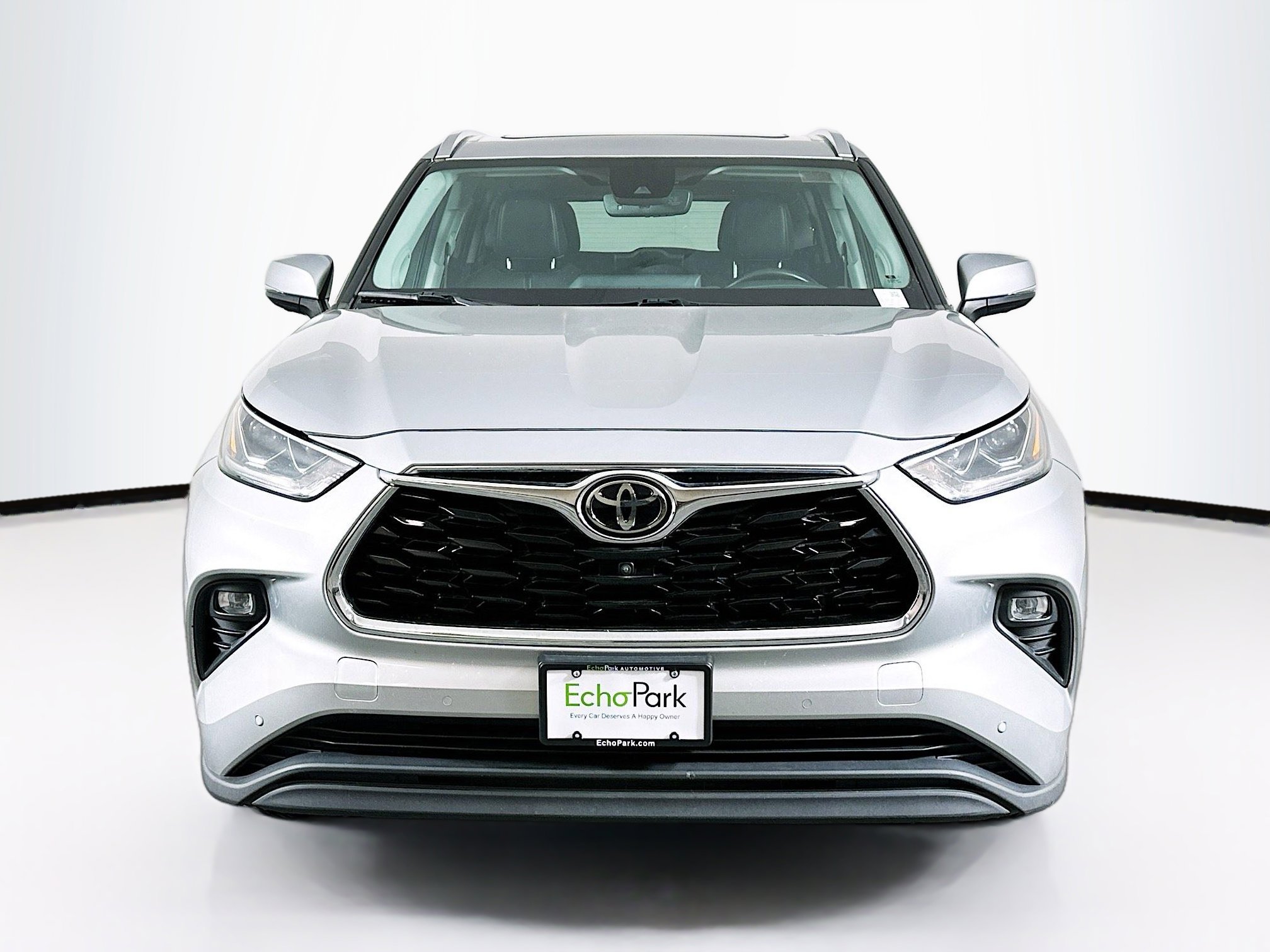 Used 2021 Toyota Highlander Limited image 2