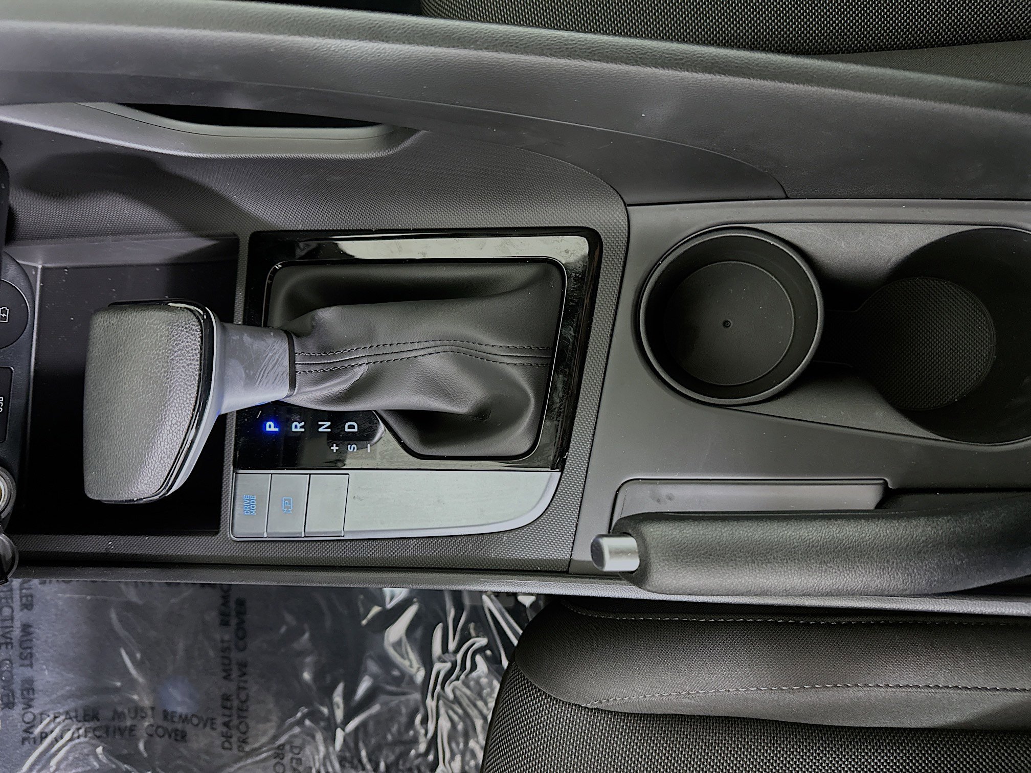 Used 2025 Hyundai Elantra SE image 21