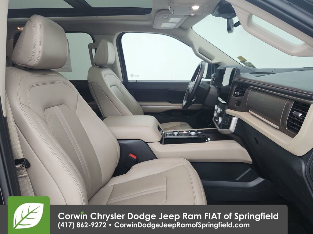 Used 2024 Ford Expedition Limited image 27