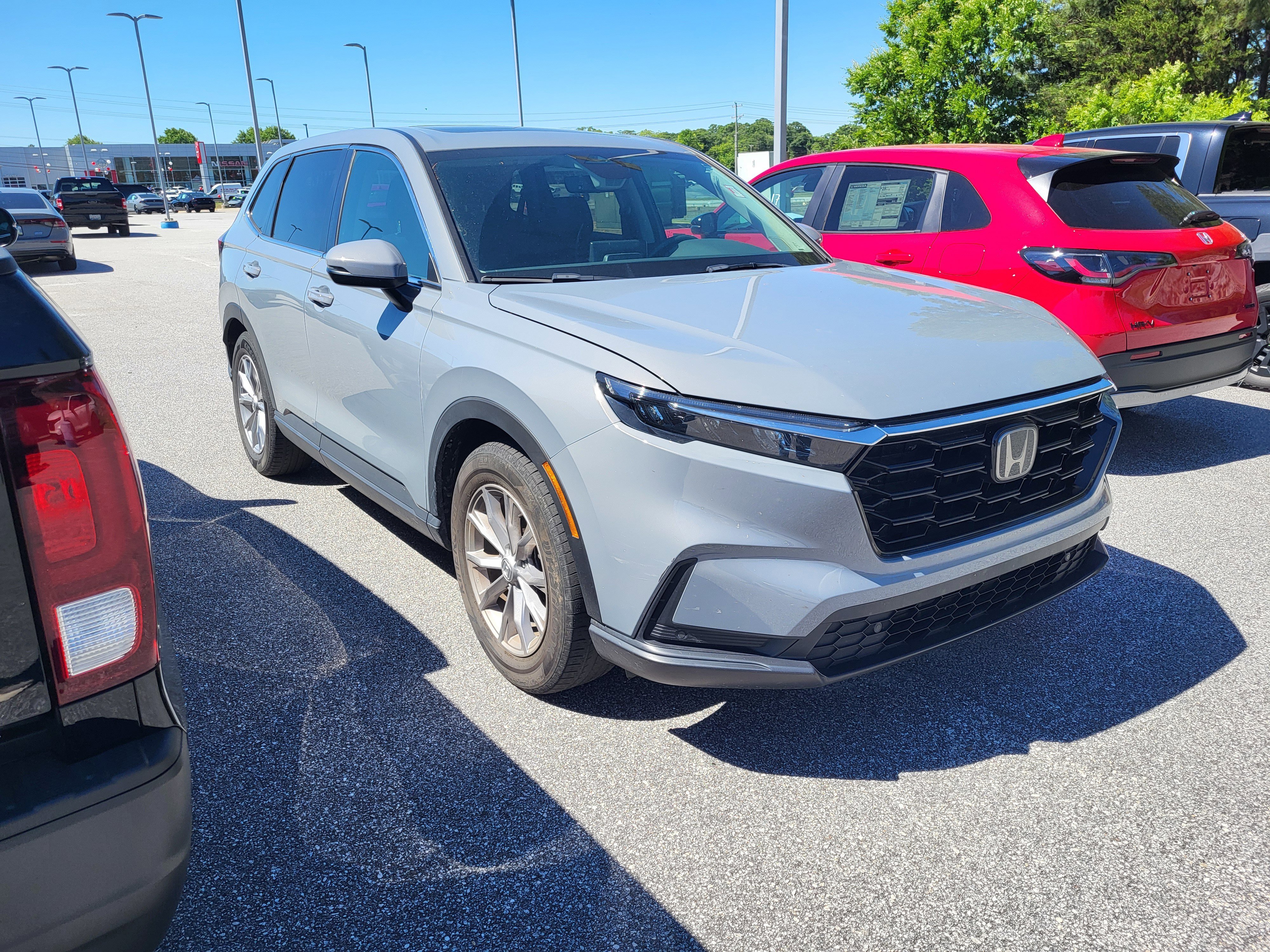 Used 2023 Honda CR-V EX-L image 3