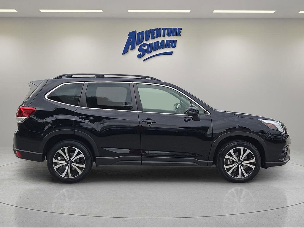 Used 2023 Subaru Forester Limited AWD/4WD image 7