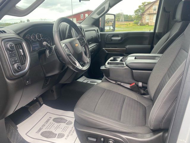 Used 2022 Chevrolet Silverado 2500 LT w/ Convenience Package image 9