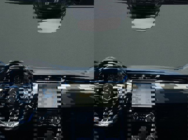 Used 2025 Jaguar F-PACE R-Dynamic S image 21