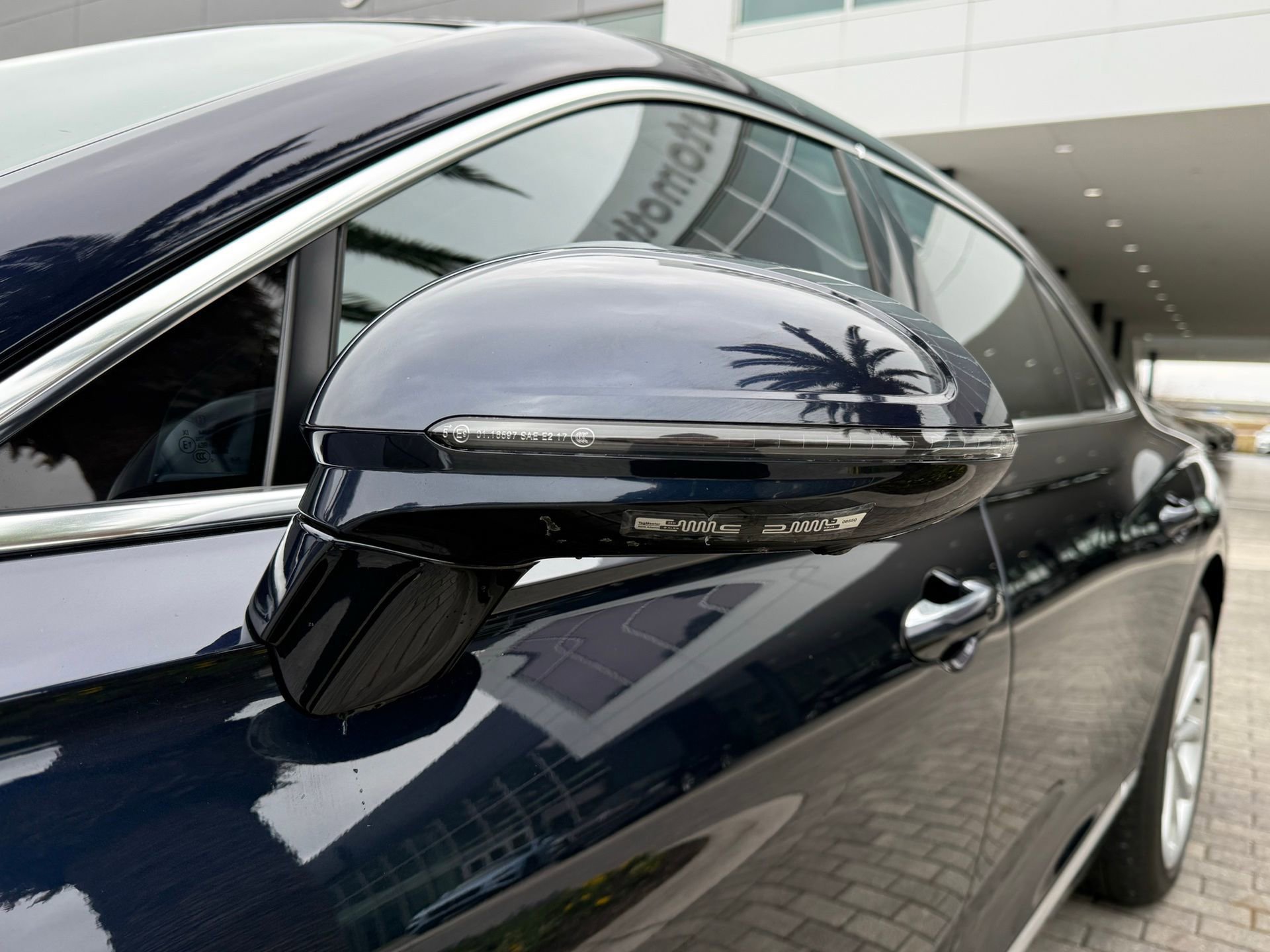 Used 2021 Bentley Flying Spur V8 image 14