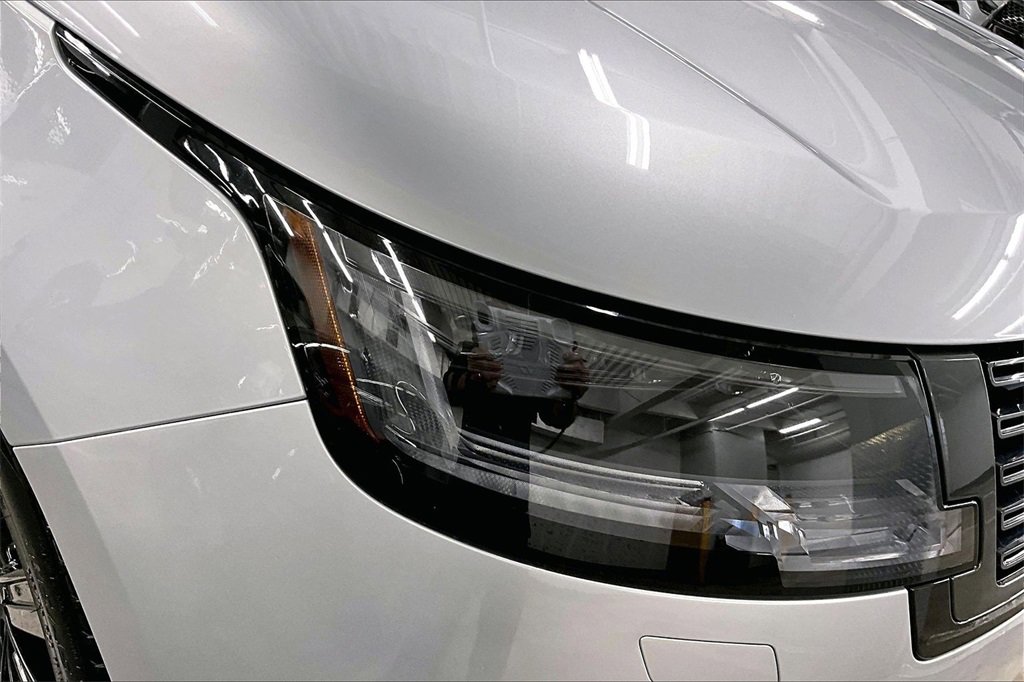 Used 2023 Land Rover Range Rover SE image 30