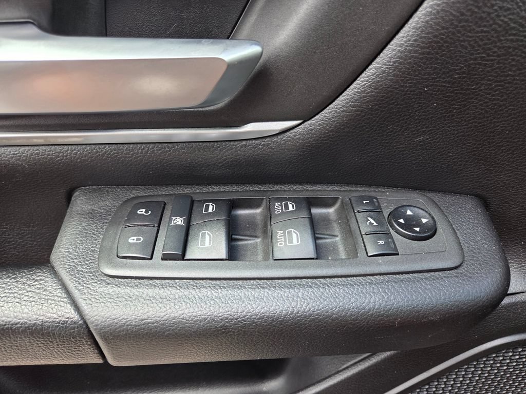 Used 2021 RAM 1500 Big Horn RWD image 18