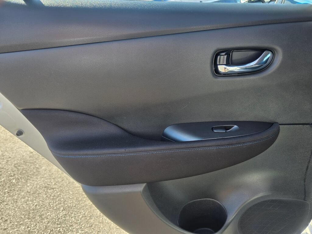 Used 2021 Nissan Leaf S Plus FWD image 18
