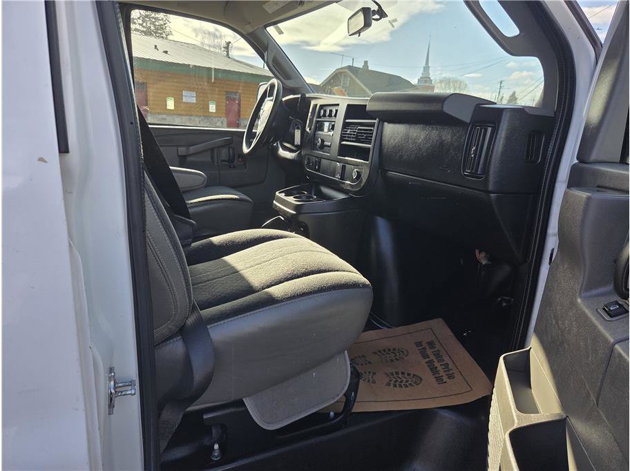 Used 2019 Chevrolet Express 2500 w/ Driver Convenience Package RWD image 21