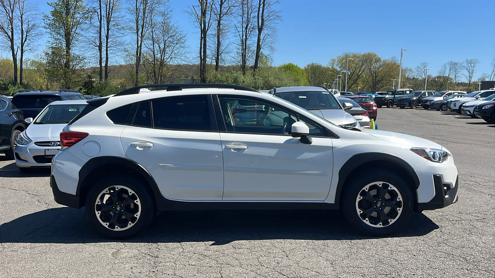 Used 2021 Subaru Crosstrek 2.0i Premium w/ Moonroof Package AWD/4WD image 7