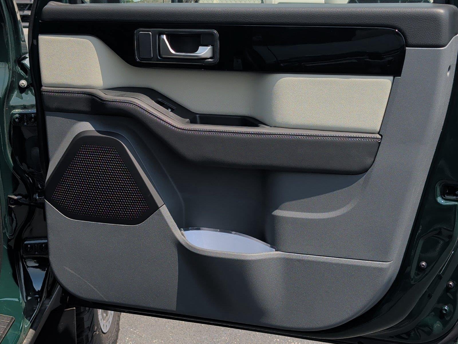New 2025 INEOS Grenadier Station Wagon AWD/4WD image 40